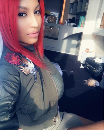 (Photos) Le décolleté complètement Electrique de Diaba Sora qui enflamme Instagram !