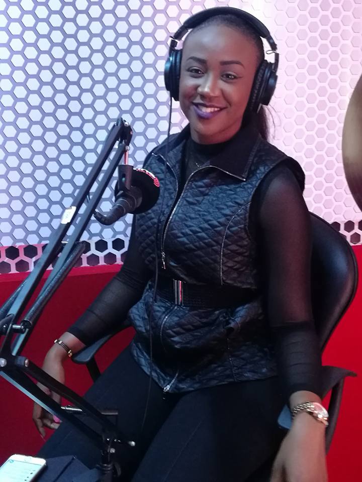 (18 Photos) La Face cachée de Nafissatou Lamtoro, ex-animatrice de King Fm et épouse de Papa Alioune Ndiaye