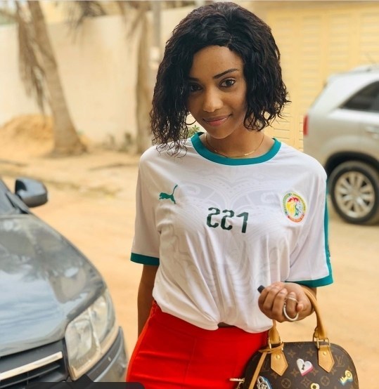 (03photos) L’actrice Racky toute rayonnante en mode 12e Gaïndé