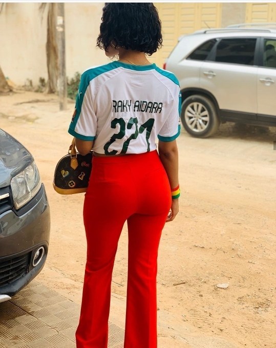 (03photos) L’actrice Racky toute rayonnante en mode 12e Gaïndé