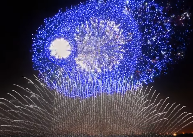 Vid o Le plus beau feu d artifice du monde regardez Senegal7