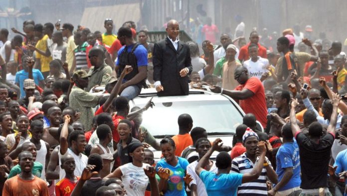 Guinée : Élections locales, le véhicule de Cellou Dallein Diallo attaqué