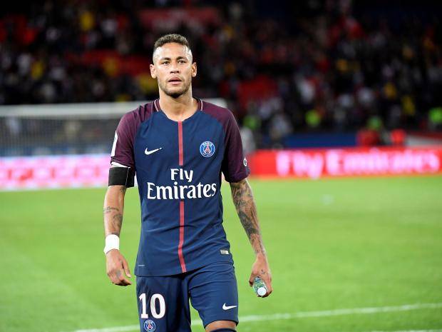 Vidéo : voici le joli coup franc de Neymar face à Dijon