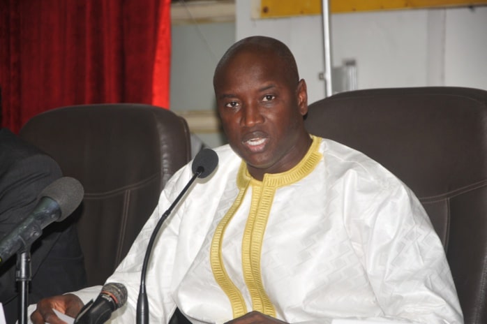 Aly Ngouye Ndiaye : « On ne peut pas laisser le terrain libre à Idrissa Seck »