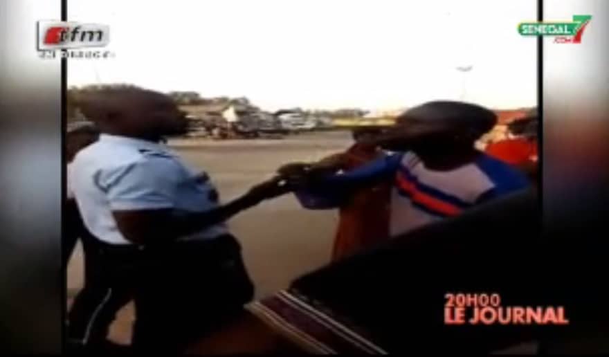 (Vidéo) Violence policière: Les sénégalais "tirent à bout portant" sur la police