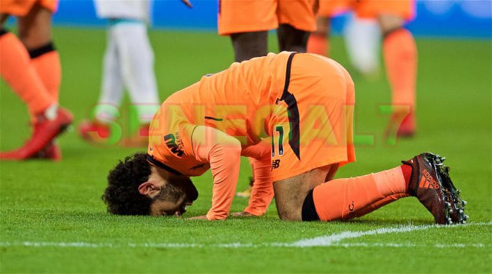 Liverpool : Les supporters se disent prêts à devenir musulmans si Salah continue à…