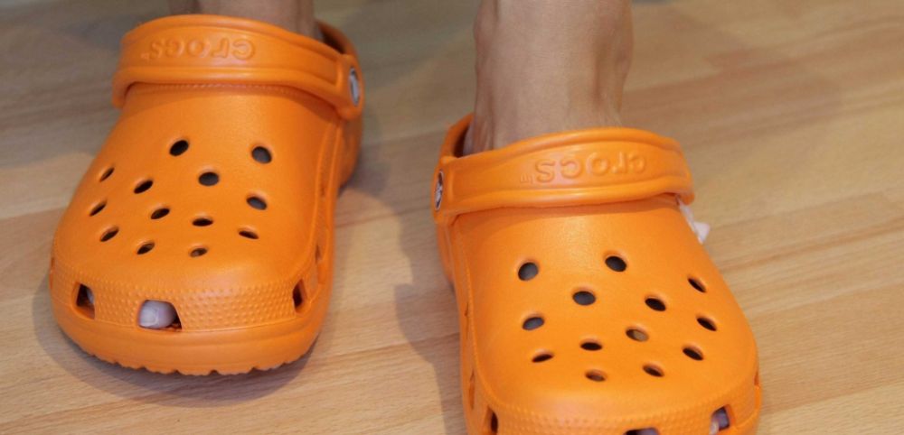Porter des Crocs au quotidien est mauvais pour la santé des pieds