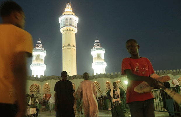 Réseaux sociaux à Touba : La grande interdiction concernant la grande mosquée !