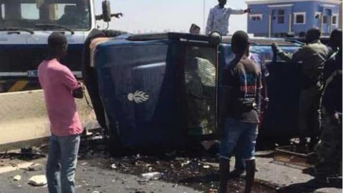 Tambacounda: Le véhicule de la gendarmerie se renverse, fait un mort et deux blessés