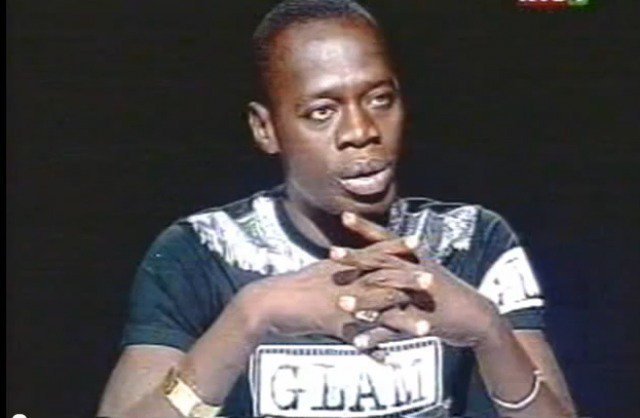 (Vidéo) Souvenirs: Quand Feu Ndongo parlait de ses débuts difficiles dans la musique