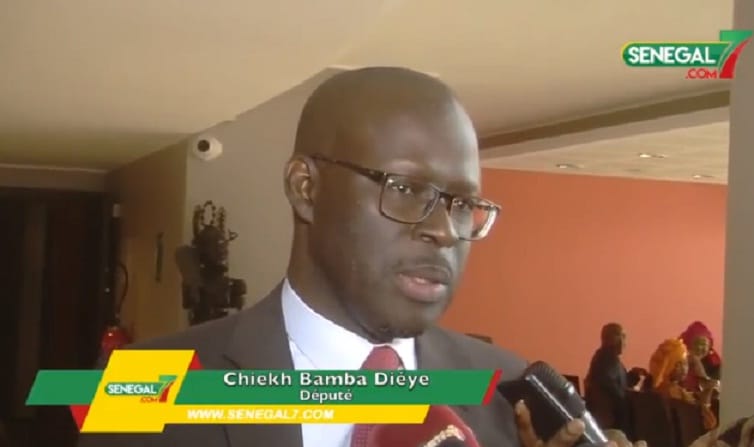 Vidéo - Séance de discussion à l’hémicycle: Cheikh Bamba Dièye pulvérise Niass. Regardez