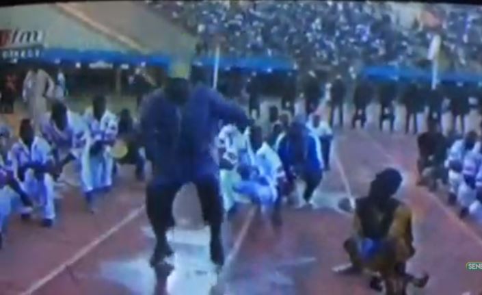 Vidéo: Le touss explosif de Gouye Gui au stade LSS...Regardez!!!