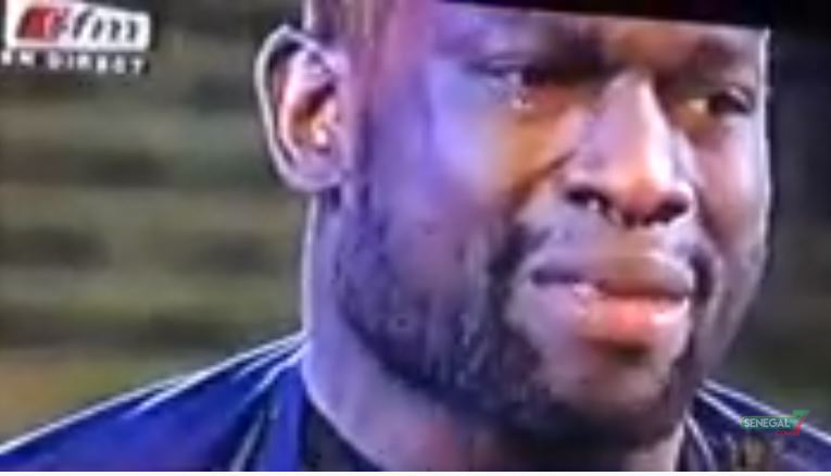 Vidéo: Après sa victoire: Gouye Gui craque et fond en larmes "Siteu damako..."