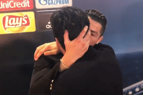 Ronaldo-Buffon, l’émouvante embrassade (vidéo)