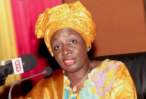 Achat de conscience : Mimi Touré demande des sanctions pour leurs responsables
