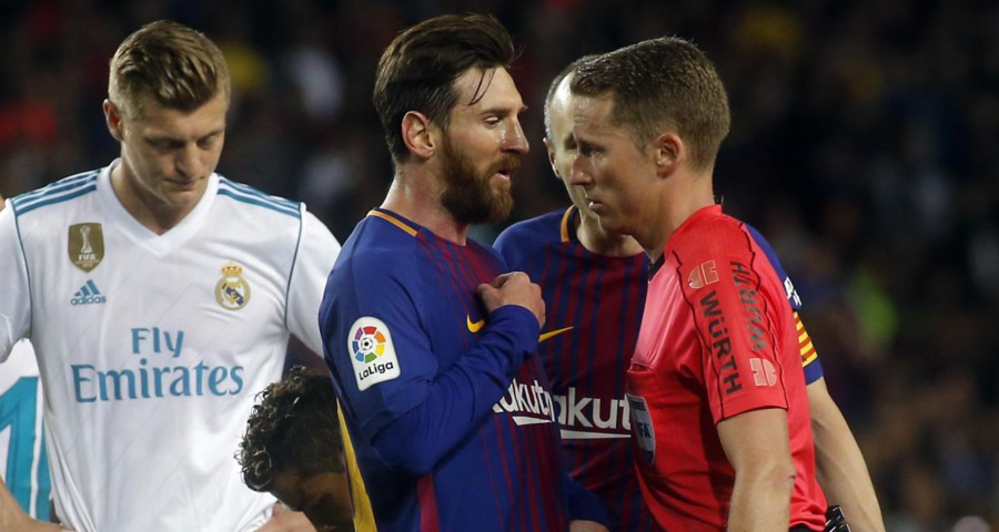 Clasico: Messi aurait insulté l'arbitre à la mi-temps