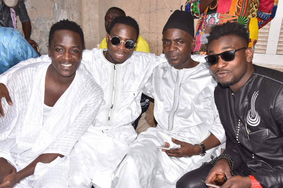 (05 Photos): Le Chanteur Sidy Diop au baptême de la fille de Modou Mbaye