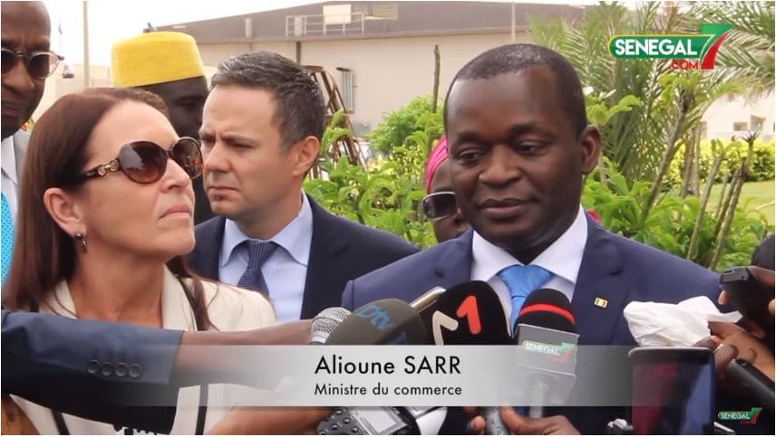 Vidéo-Alioune Sarr,ministre du Commerce : "Grâce à l'USAID et les USA,le gouvernement a ouvert un portail d'informations commerciales au service des entreprises du cyberespace"