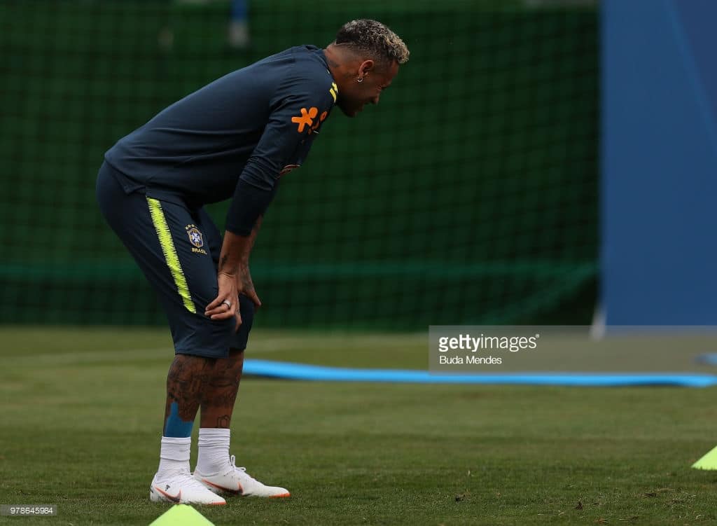 Vidéo: Mauvaise nouvelle pour Brésil, Neymar Quitte l'entrainement en...