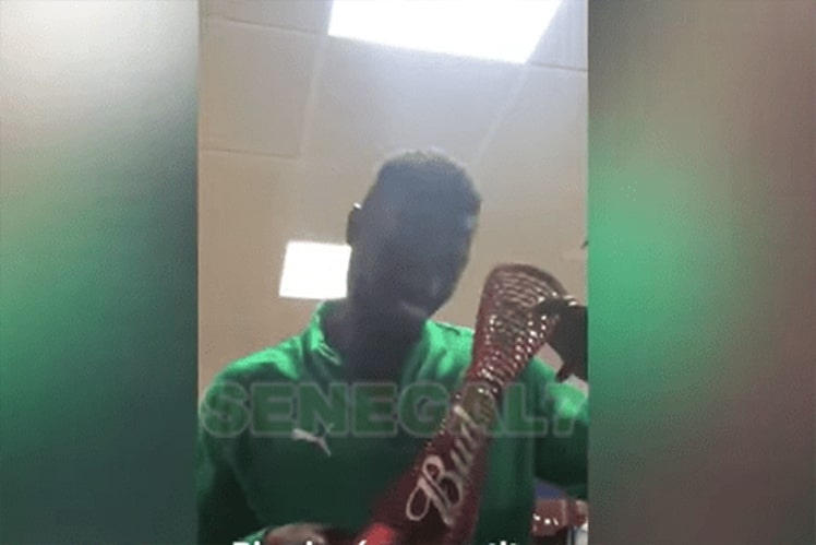 Vidéo : Mbaye Niang exhibe son trophée d'homme du match
