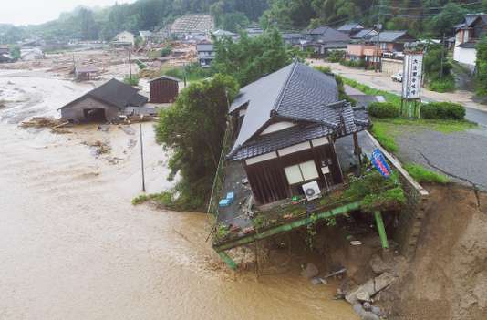 Japon: Des pluies torrentielles font des dizaines de morts