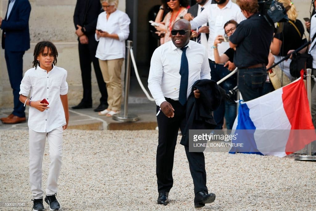 (05 Photos): Le frère de Kylian Mbappé arrive à l'Elyssée avec son père
