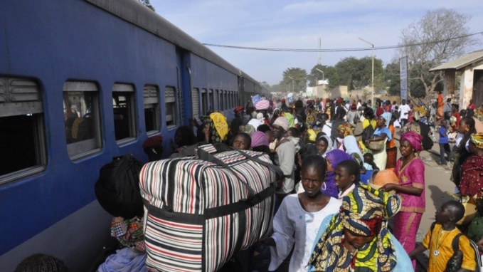 Mouvement d’humeur: Les cheminots de Dakar-ferroviaire bloquent  le petit  train bleu