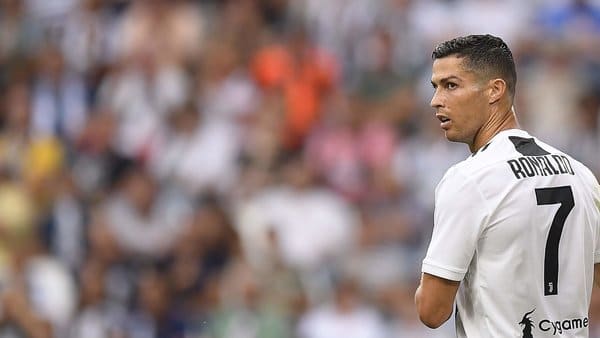 Real Madrid : Ronaldo (brésilien) évoque le départ de CR7 à la Juve.