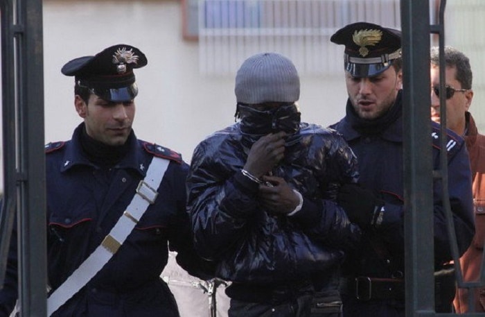 ITALIE : Un Sénégalais viole une fillette de 15 ans, le ministre de l’Intérieur le traite de «ver de terre»