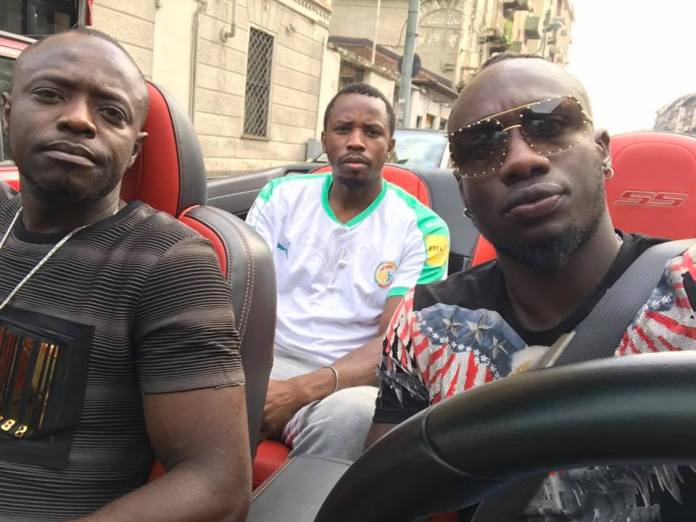 Meilleur buteur d'Europe, Mbaye Diagne fête à bord de sa décapotable (05 Photos)