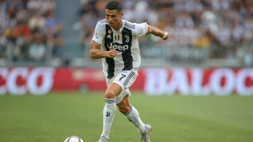 VIDEO -Cristiano Ronaldo inscrit ses deux premiers buts pour la Juve (Calcio)