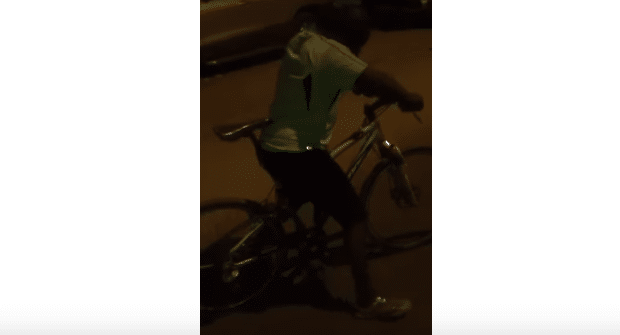 (Vidéo) : Incroyable Fallou et son vélo à mourir de rire …