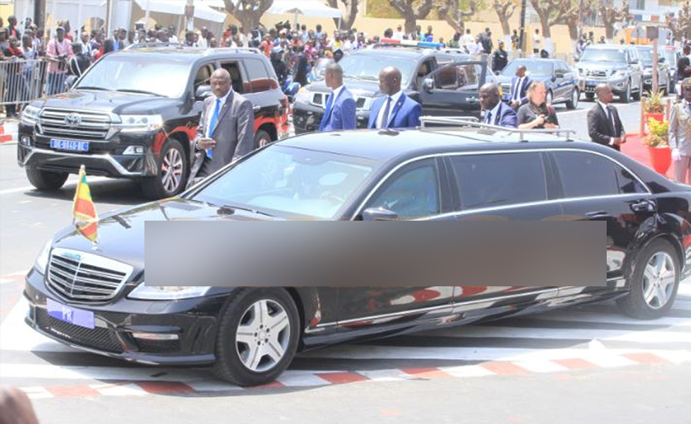 Vidéo – Magal Touba: la limousine de Macky Sall en panne d’essence…
