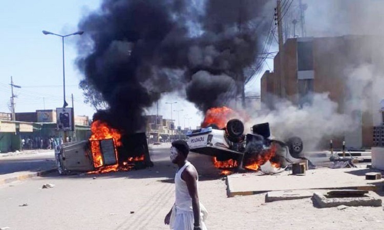 (Vidéo) Au Soudan, 8 morts lors de manifestations contre la hausse du prix du pain