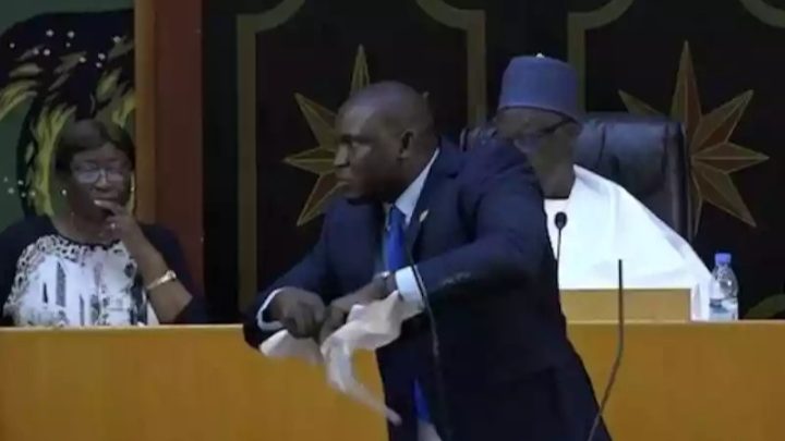 Assemblée Nationale : Sira N’diaye et Toussaint Manga se donnent en spectacle