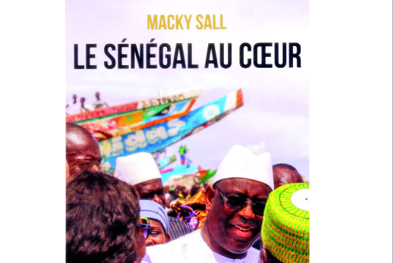 Présentation de son ouvrage : Le président Macky se raconte au cœur d’un Sénégal qu’il dirige