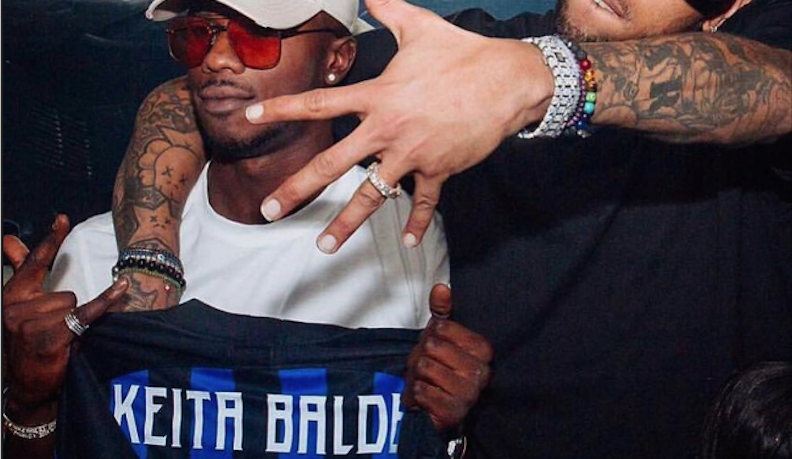 (02 Photos) Keita Balde en toute complicité avec Chris Brown