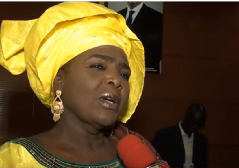 VIDEO - La mère de Coumba Gawlo répond à ceux qui parlent du célibat de sa fille