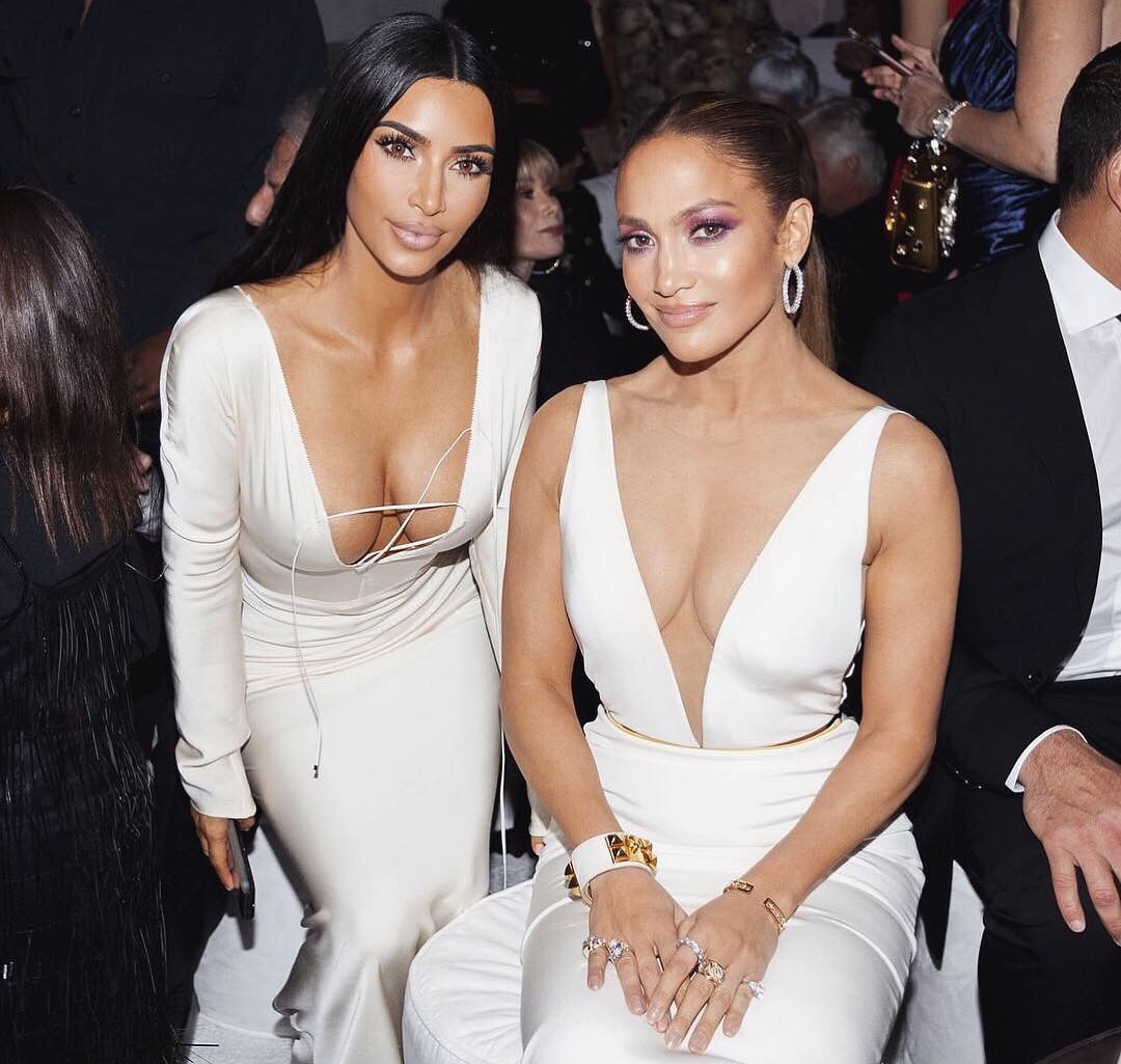 18 photos - L'incroyable réveillon de Kim Kardashian et sa famille