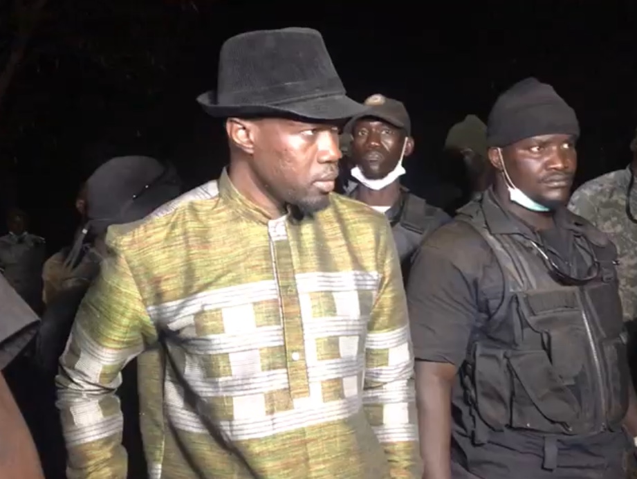 Urgent : Le convoi de Ousmane Sonko bloqué au niveau du pont Emile Badiane par des gendarmes