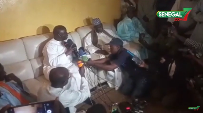 Vidéo - Campagne électorale: Le khalife de Thiénaba bénit Idrissa Seck