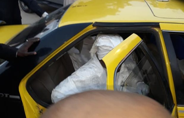 (03 Photos) Serigne Modou Kara aperçu à bord d’un taxi à Thiès