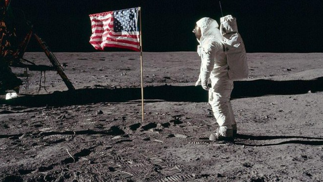 Le grand défi de Donald Trump: "Envoyer des astronautes sur la lune d'ici 5 ans"