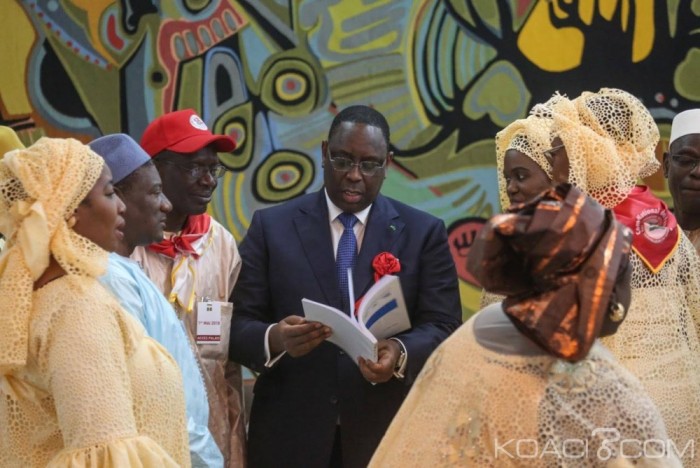 Journée mondiale de la femme : Macky magnifie les Sénégalaises