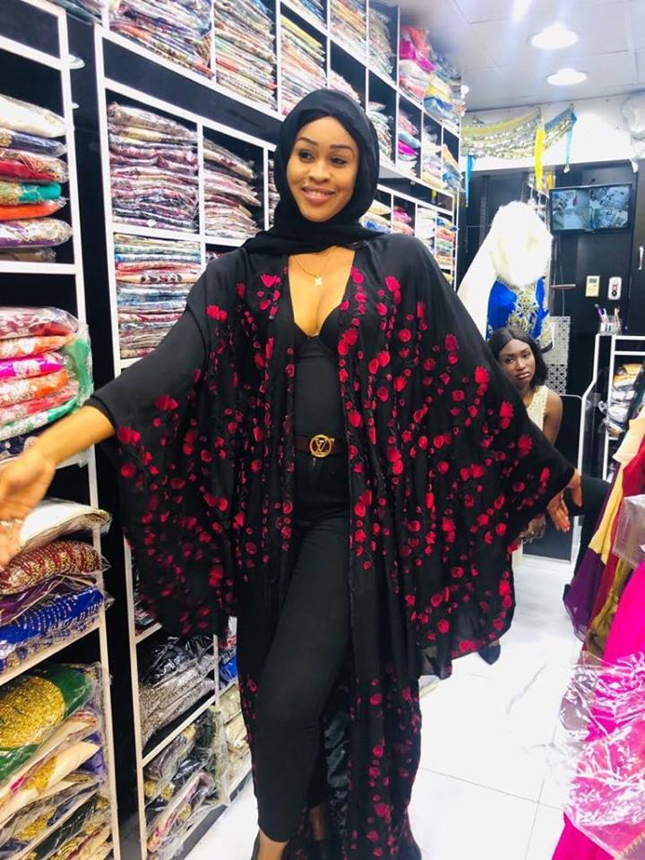 (23 Photos) Ndeye Astou Sall alias « Monica » éclipse Ya Awa dans « Vous et nous »3