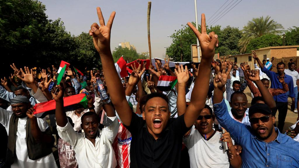 Soudan: Déçus, les contestataires appellent à intensifier les manifestations