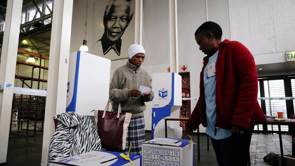 Élections en Afrique du Sud: journée de vote dans le calme et sans enthousiasme