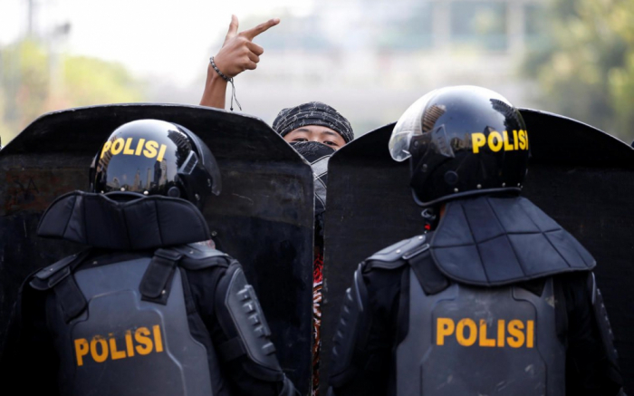 Indonésie: violentes émeutes à Jakarta après l'annonce de la victoire de Widodo