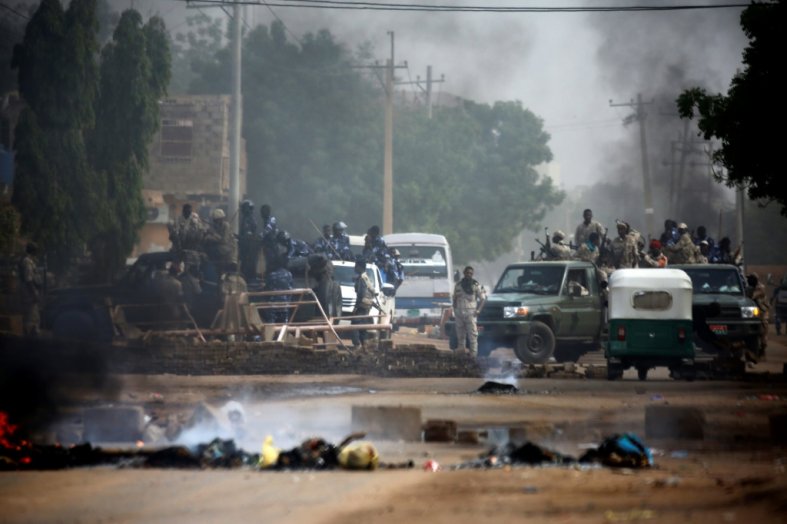 Soudan : 13 morts dans la dispersion du sit-in (nouveau bilan du comité de médecins)