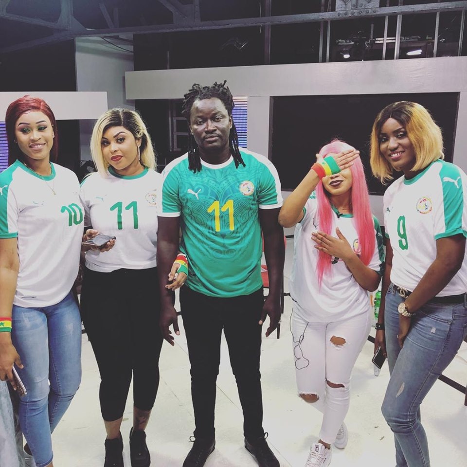 10 Photos : Les animateurs de “Vous et Nous” soutiennent les lions